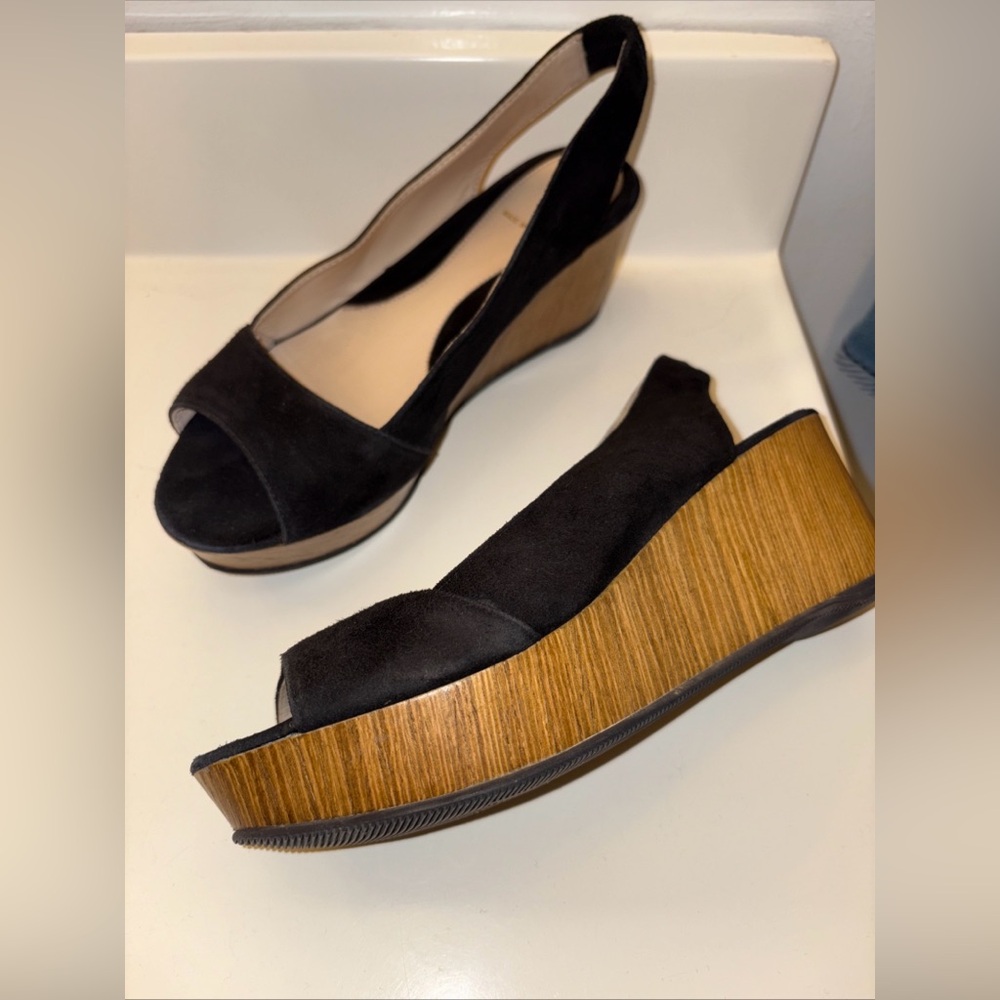 Fendi black suede platform sandals made in Italy 37